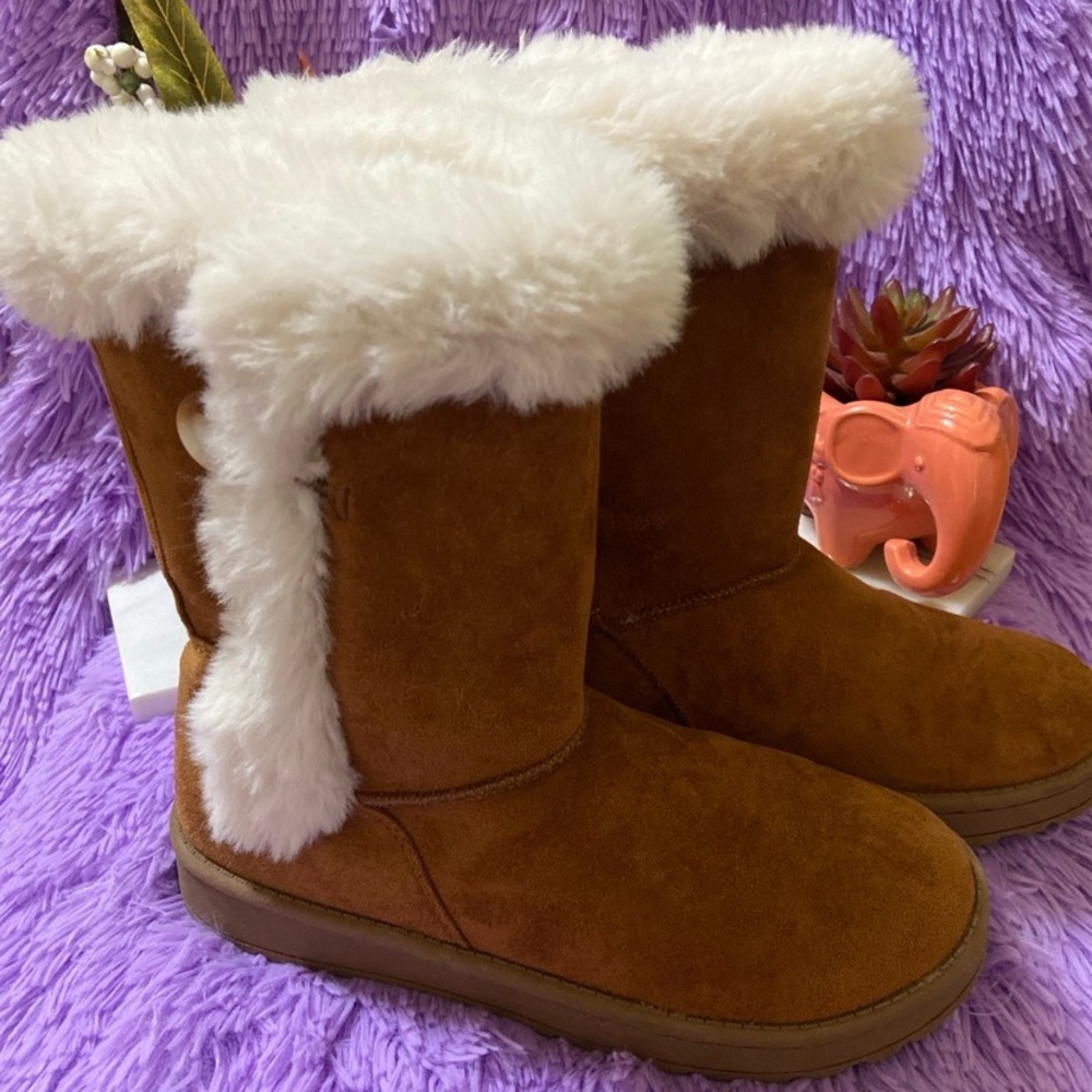 SO Tan Faux Fur Winter Boots